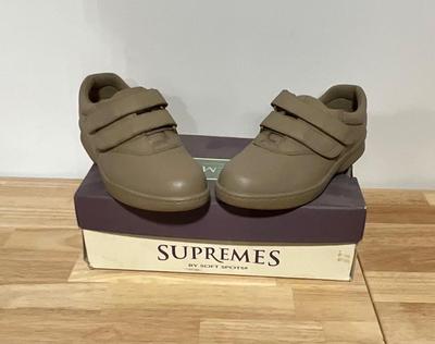 Supremes by Soft Spots size 6