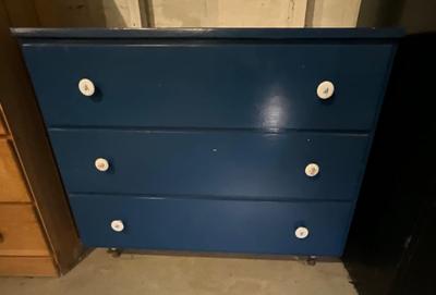 Blue 3-drawer dresser