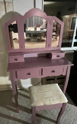 Vanity Make Up Table with bench