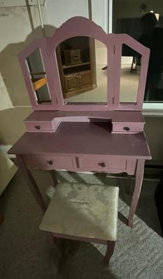 Vanity Make Up Table with bench