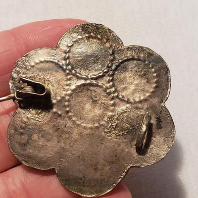 Artistic Pins and Pendants (ST-KD)