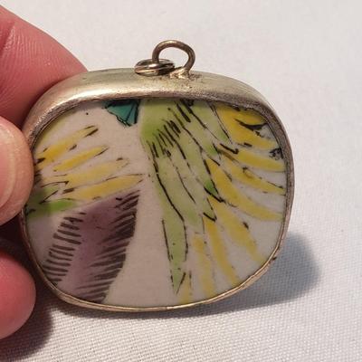 Artistic Pins and Pendants (ST-KD)