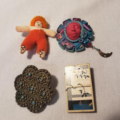 Artistic Pins and Pendants (ST-KD)