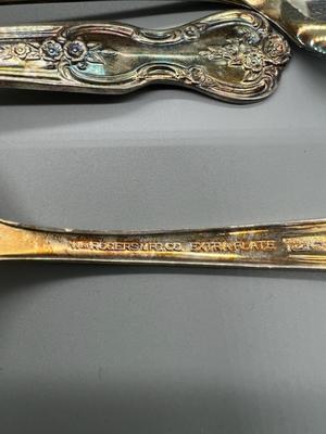Magnolia Flatware