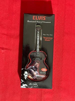 3 ELVIS ILLUMINATED MUSICAL ORNAMENTS