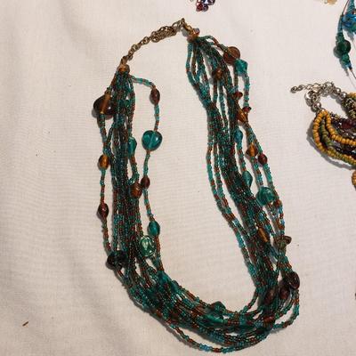 29 Piece Beaded Necklaces and Bracelets (ST-KD)