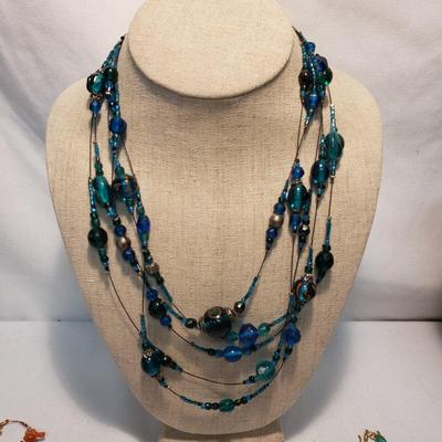 29 Piece Beaded Necklaces and Bracelets (ST-KD)