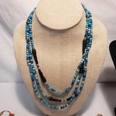 29 Piece Beaded Necklaces and Bracelets (ST-KD)