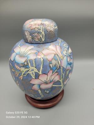 Blue floral ginger jar