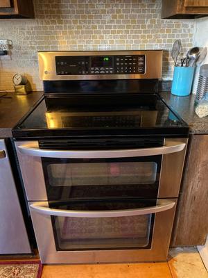 LG ELECTRIC DOUBLE OVEN RANGE