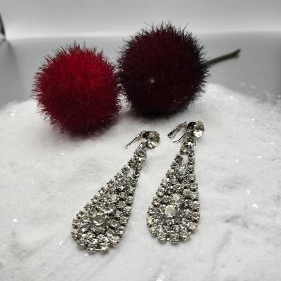 Rhinestone Dangle earrings