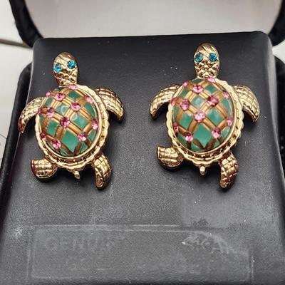 Betsey Johnson Turtles Earrings