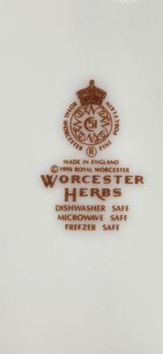33 Piece Royal Worcester Dishware