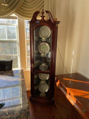 Corner Curio Cabinet w/Light