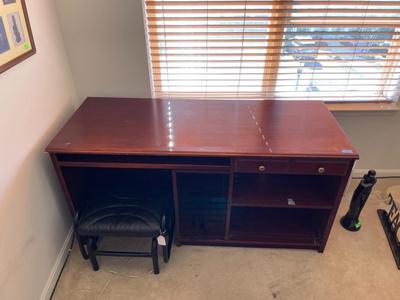 Office/Student Desk in Cherry Wood Finish