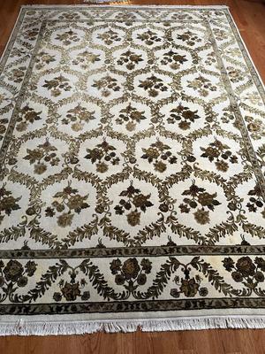 9’x12’ Area Rug (See Details)