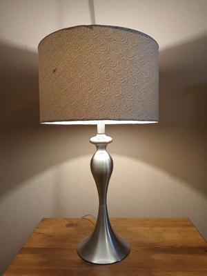 Decorative lamp with nice lamp shade (2 of 2)
