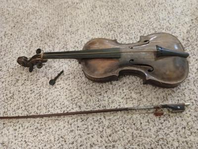 Antique Violin fiddle Amati, Peslini 1820 marked inside - Joh Bapt Schweitzer VIOLIN H Amati Pestini