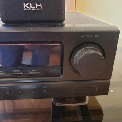 Insignia NS-R2000 Stereo Receiver W/KLH Speakers