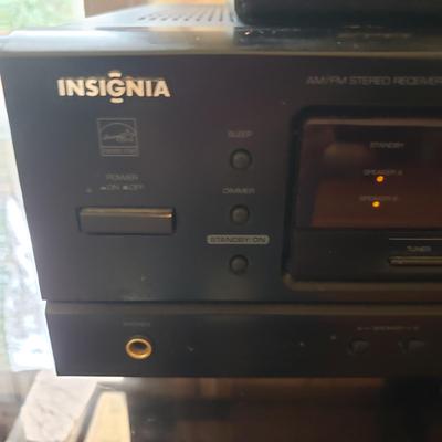 Insignia NS-R2000 Stereo Receiver W/KLH Speakers