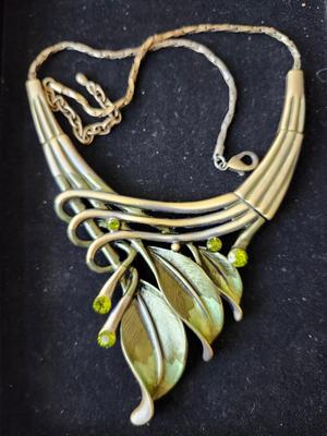 Rosemarie & Jubaleen Green Leaf Necklace