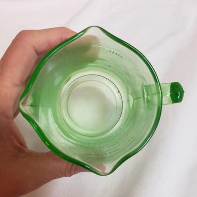 Green/Clear Glass-Kelloggs Measuring Cup, T&S Measuring Cup and More (LR-KD)