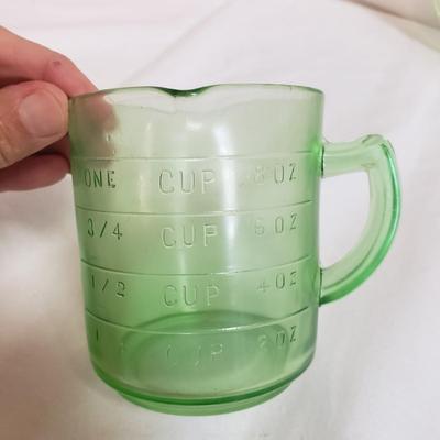 Green/Clear Glass-Kelloggs Measuring Cup, T&S Measuring Cup and More (LR-KD)