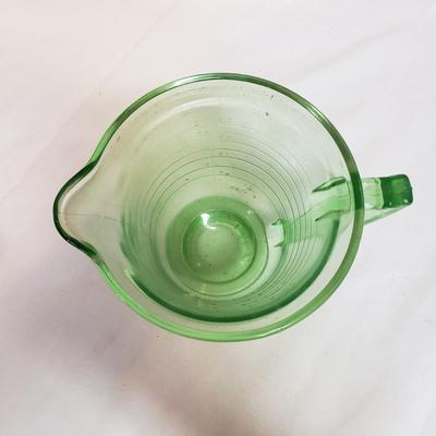Green/Clear Glass-Kelloggs Measuring Cup, T&S Measuring Cup and More (LR-KD)