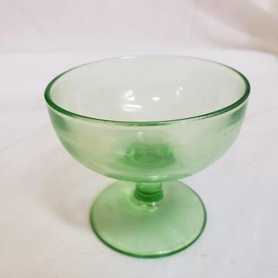 Green/Clear Glass-Kelloggs Measuring Cup, T&S Measuring Cup and More (LR-KD)