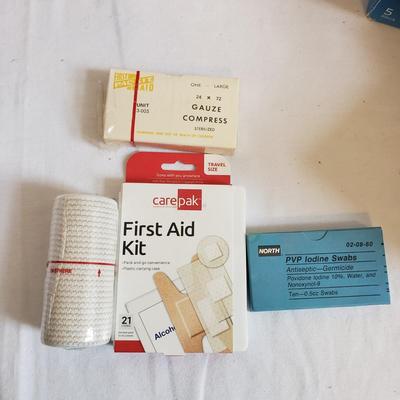 NIB Personal Care and First Aid (LR-KD)