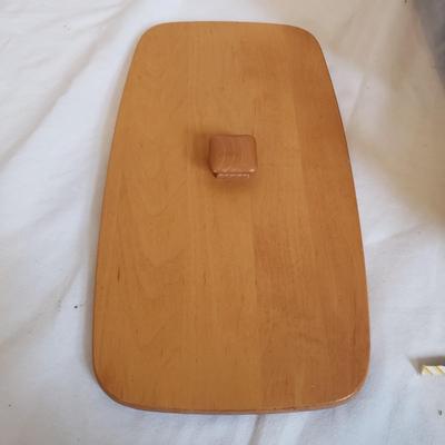 Longaberger Collectibles and More (LR-KD)