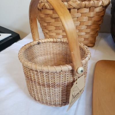 Longaberger Collectibles and More (LR-KD)
