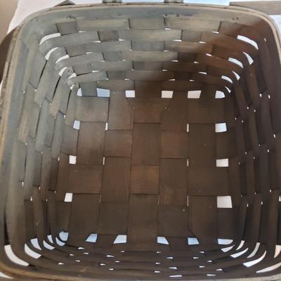 Longaberger Collectibles and More (LR-KD)