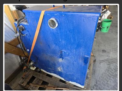 Commercial shampooing pump