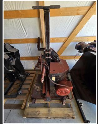Tire sidewall cutter