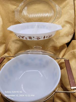 Vintage Pyrex Dishes