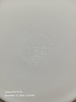 Vintage Pyrex Dishes