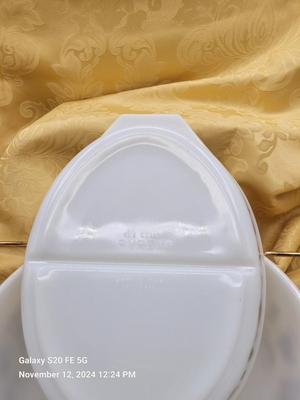 Vintage Pyrex Dishes