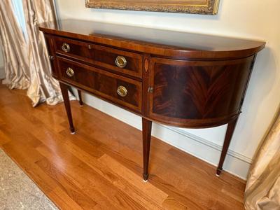 Hekman Mahogany Inlaid Bowfront Sideboard Buffet