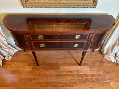 Hekman Mahogany Inlaid Bowfront Sideboard Buffet
