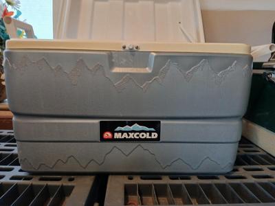 Igloo Maxcold Cooler with a light
