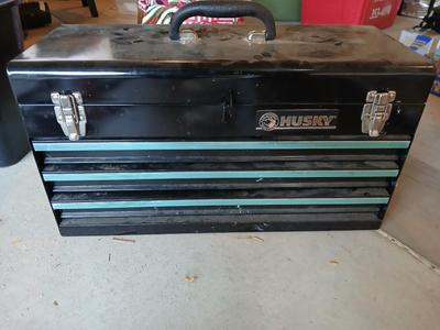 Nice little Husky metal toolbox with an assortment of odds and end tools