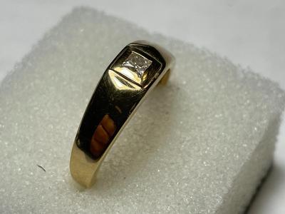 Vintage D'Joy Designer Gold-tone Over Sterling Silver .925 Fashion Ring Size-7 in Very Good Preowned Condition as Pic'd.