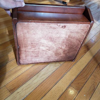 Adjustable Easel, Lap Boards and TV Tray (S-KD)