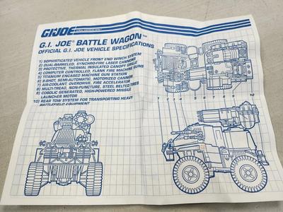 G.I, Joe Battle Wagon and 4 G.I. Joe's