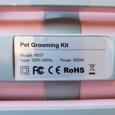 Homeika Dog Grooming Vacuum, Dog Leashes, Coat and More (S-KD)