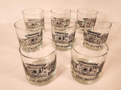 Lot #17 Scarce Lot of 8 Beverly Dinner Playhouse Rocks Glasses