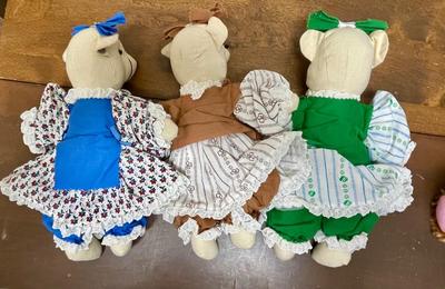 Lot of 5 Stuffed Animals Girl Scouts Collectibles