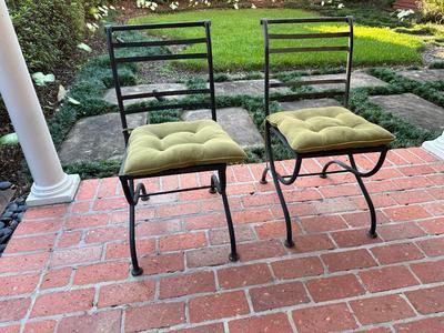 Outdoor Beveled Glass Top Table & Chairs