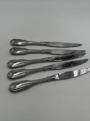 Oneida Classic Shell Stainless Flatware Set